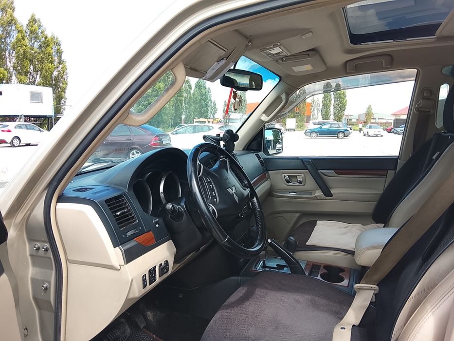 Продам Pajero 4 2007 года Срочна
