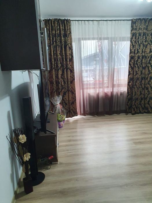 Vand apartament 2cam 65mp an 2019