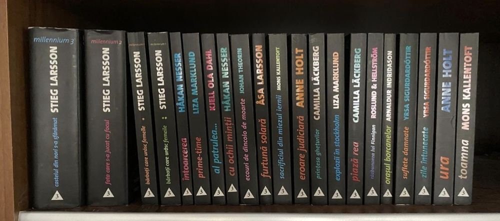 Vand carti editura 3 Gazeta Fiction Connection