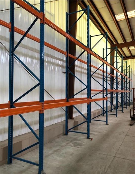 Rafturi metalice profesionale reglabile