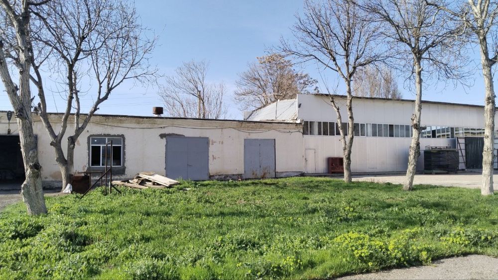 Продаётся универсальная (земля) база площадью 1.94 гектара в Чирчике.