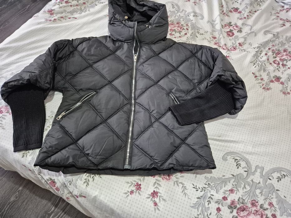 Geaca  mar L nouă la 250 lei Timisoara