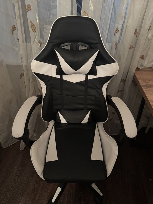 Игровой стул хороший