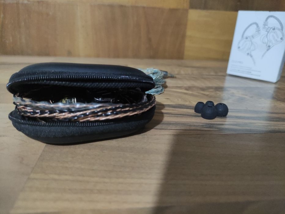 Casti In Ear Monitor (IEMs) KZ ZS10 Pro