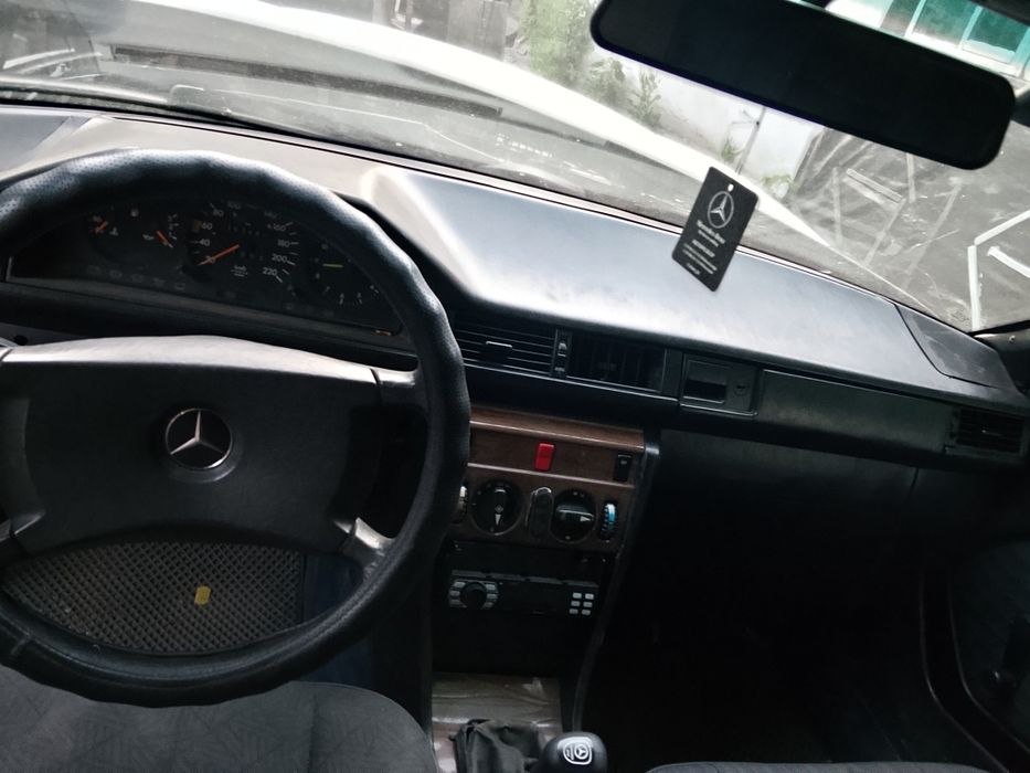 Продам Мерседес 124