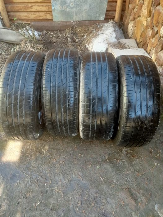 Продам Шины с дисками на 16