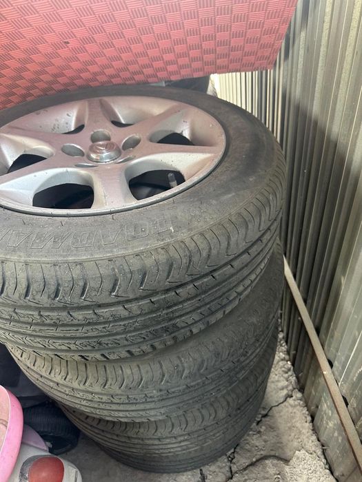 Продам диски с резиной