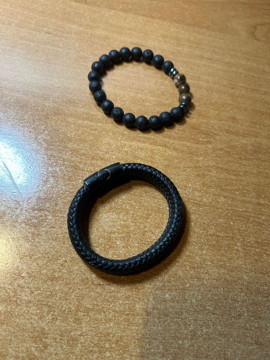 Браслеты  кожаные фенички брюки