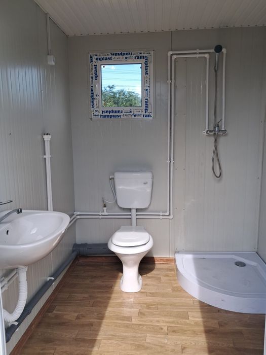 Vand containere modulare la super preț-calitate