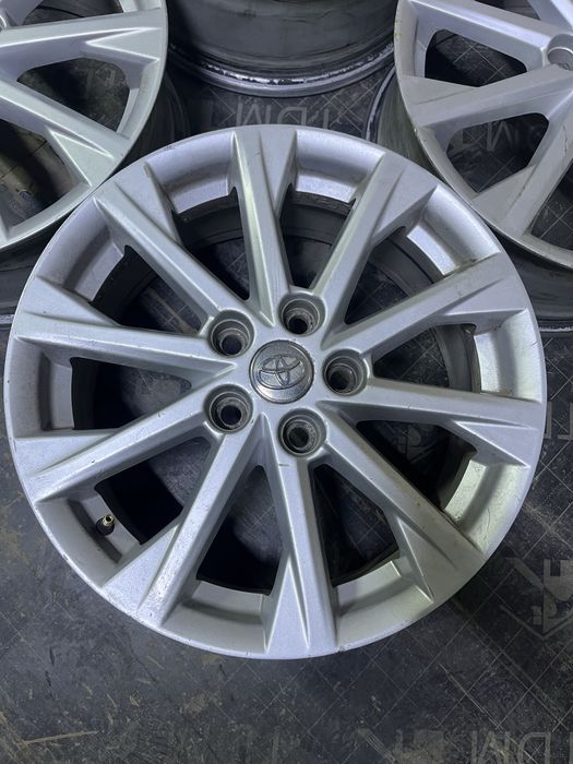 Тайота r17 диски