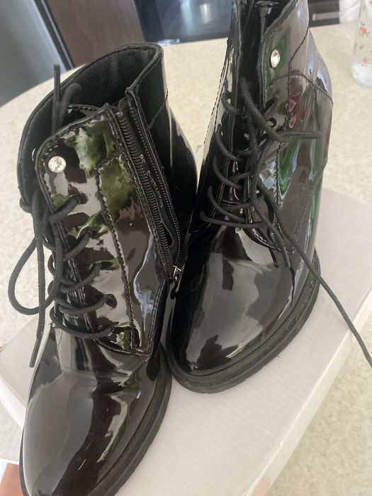 Продам турец.ботинки 36 размера