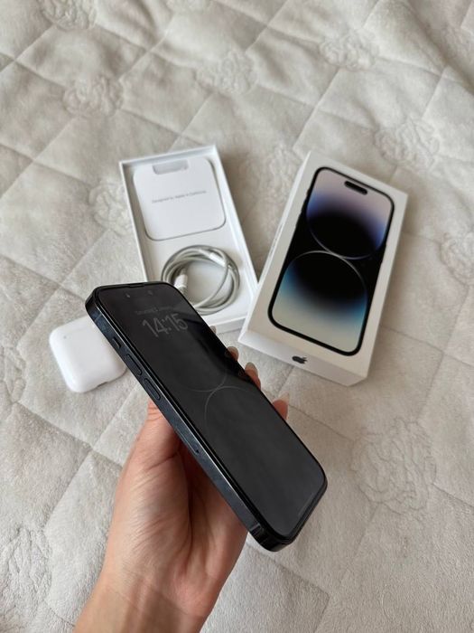 iPhone 14 Pro 256 gb+airpods 2