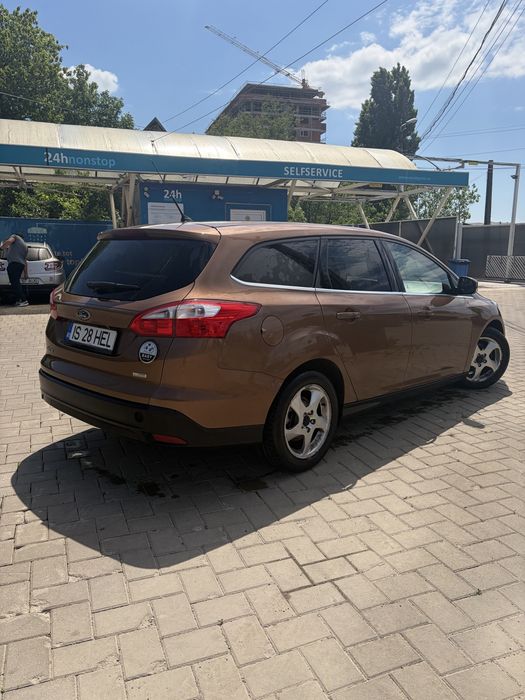 FORD Focus 2012 — imagine 4