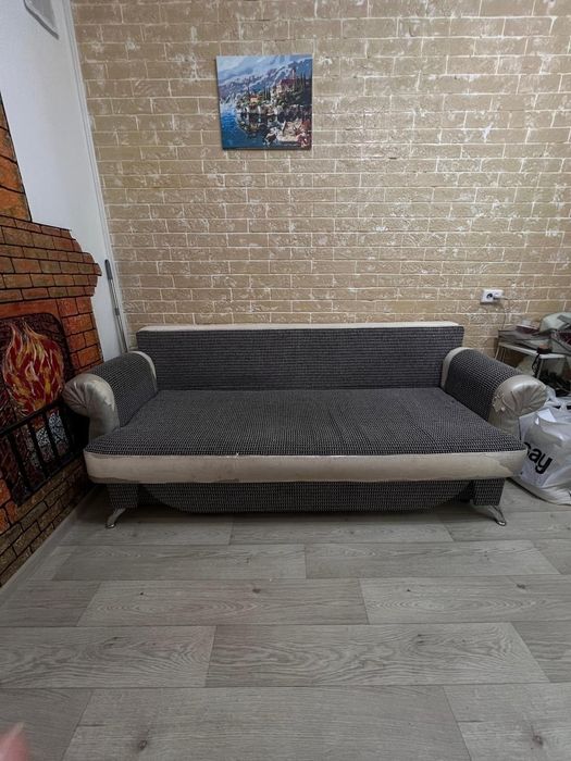 Продается диван.