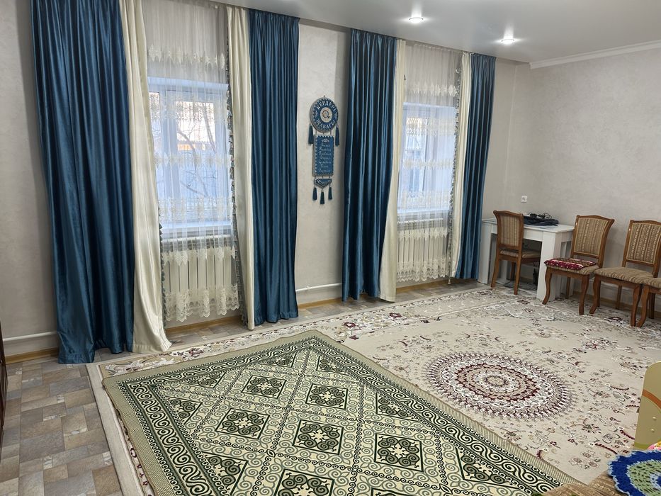 Жер үй сатылады.