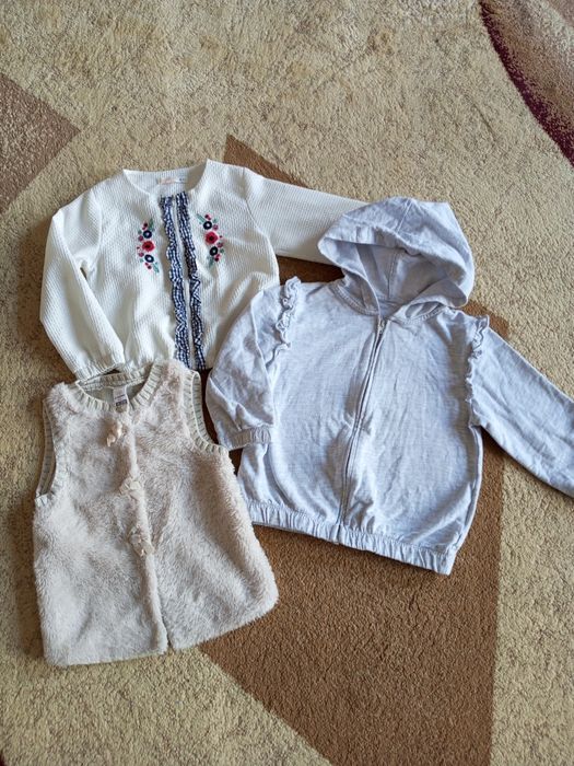 Вещи и обувь на девочку 2-4 года.