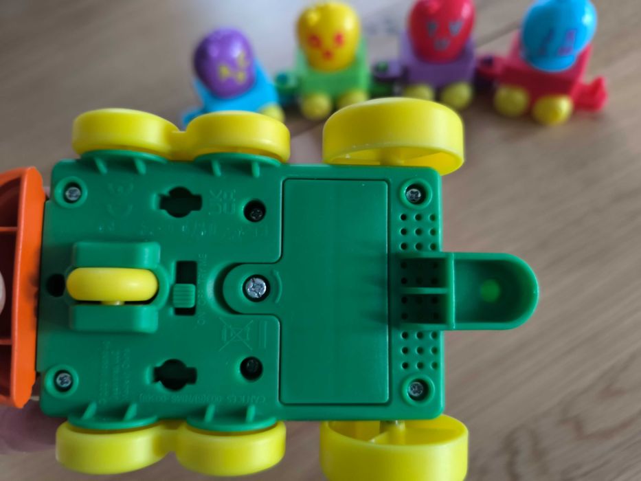 Trenuleț muzical Alfabet (Cocomelon)