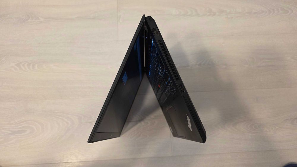 Lenovo Thinkpad T490 i7 16GB RAM 512GB SSD GeForce MX250 2GB GDDR5
