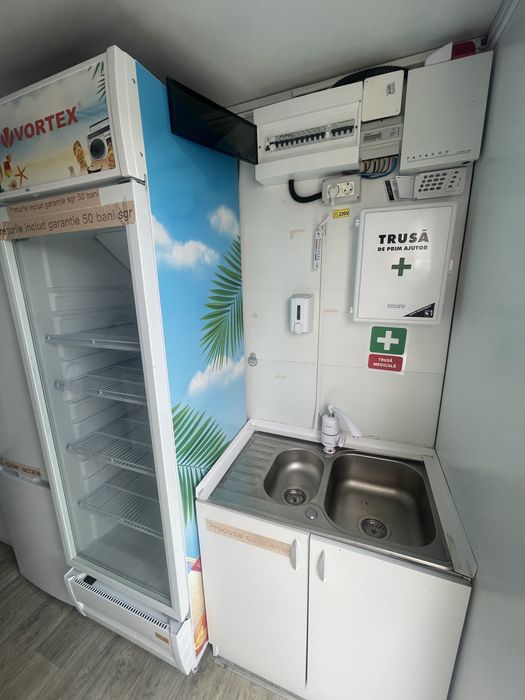 Vând food truck  rulota inghetata , rulota comerciala