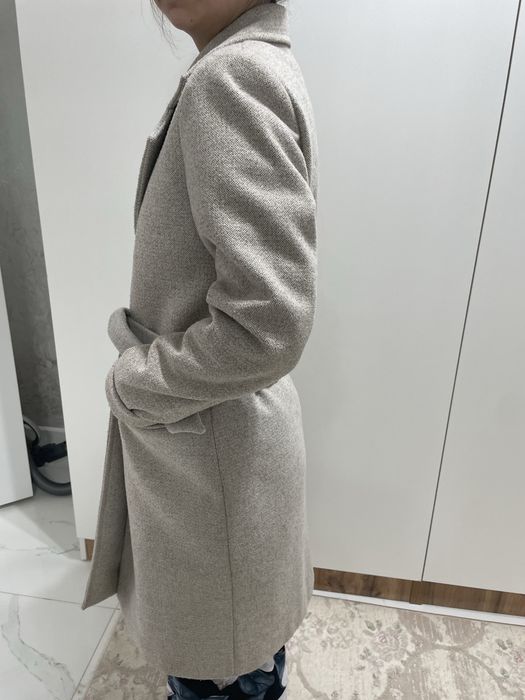 Шуба сатылады. Пальто подарок.