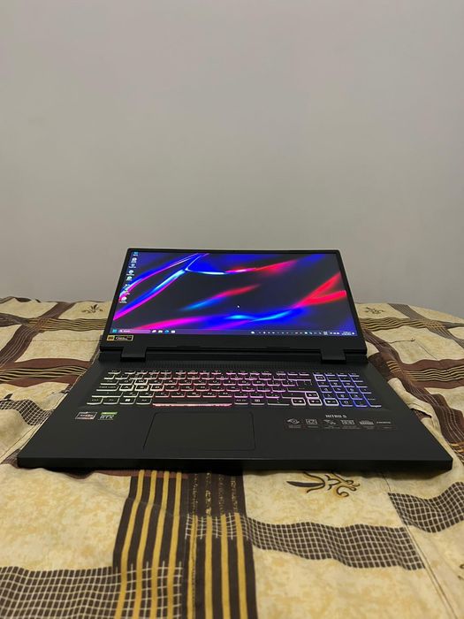 Acer Nitro 5 - RYZEN 9 / RTX 3070TI 8GB / 16GB RAM / 165hz / 17.3 inch