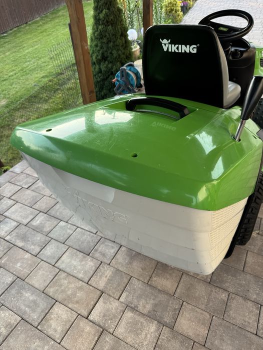 Vand tractoras tuns iarba Viking