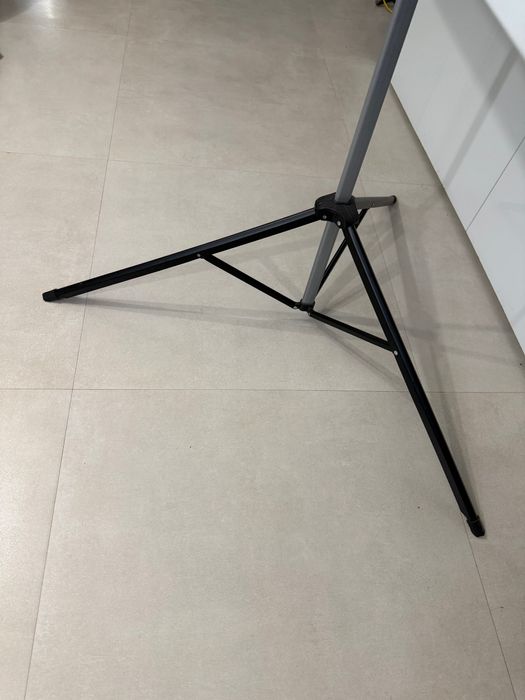 Ecran de Proiectie cu suport