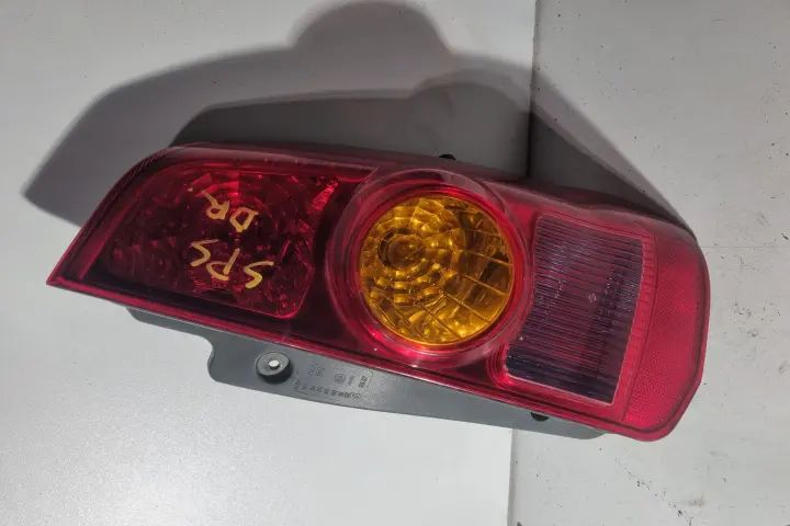 Lampa / Tripla stop dreapta pe aripa Mitsubishi Space Star 2003
