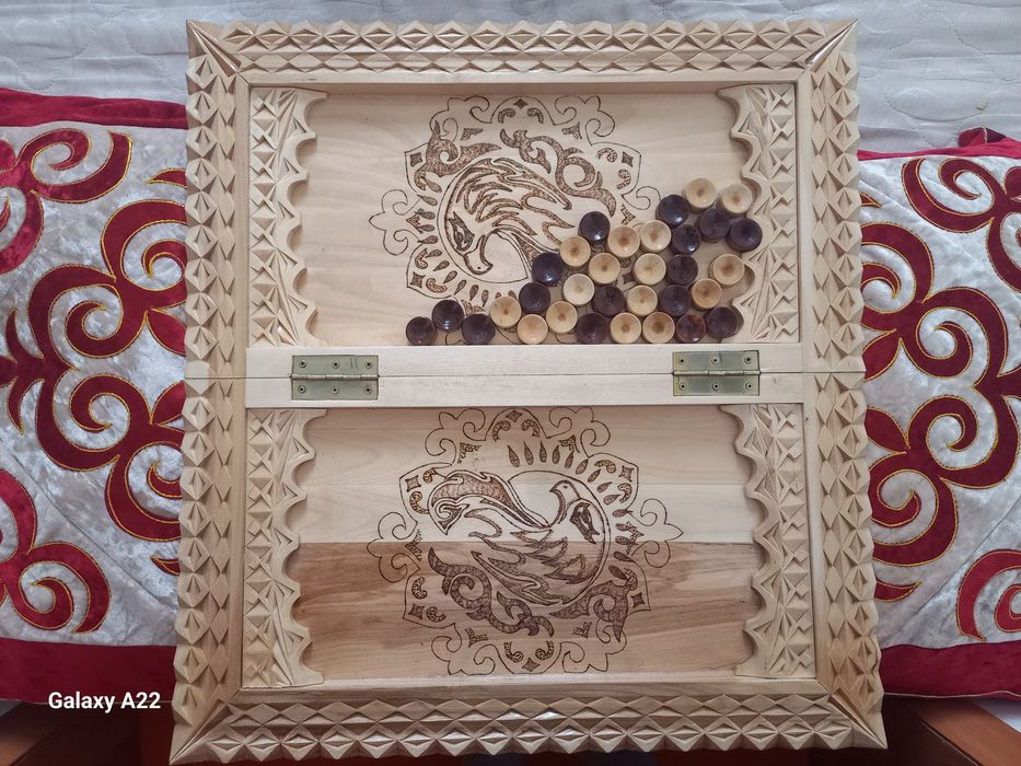 Нарды настолни оиын