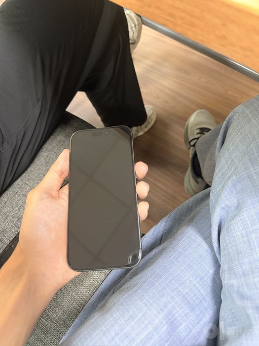iPhone 17 100%/85цикл 256гб
