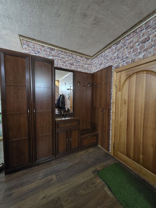 Продам срочно прихожую