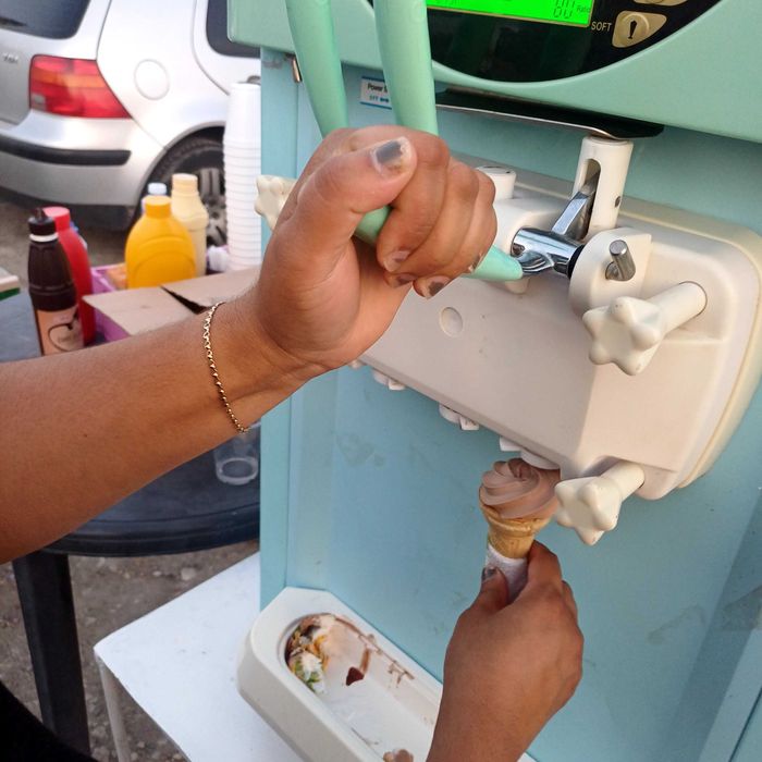 Машина за сладолет