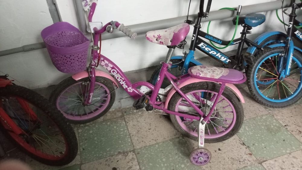 Продется детский велосипед