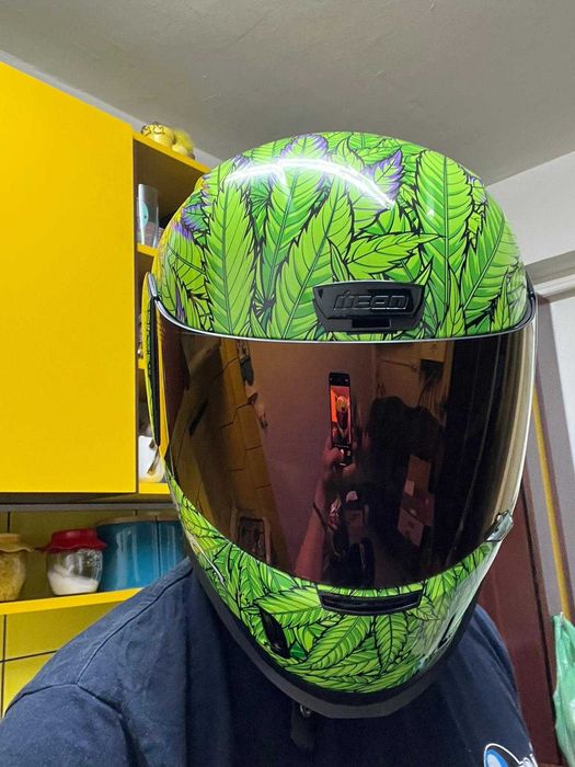 Casca integrala ICON deosebita si casca integrala Nolan N87