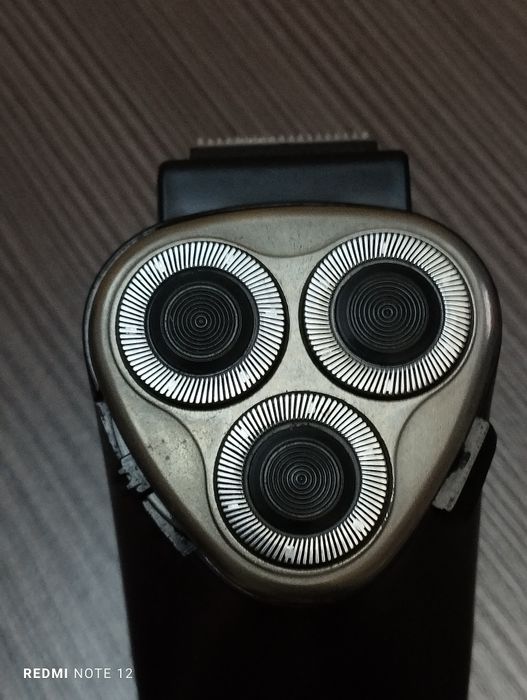 Продам электробритву Бердск 9