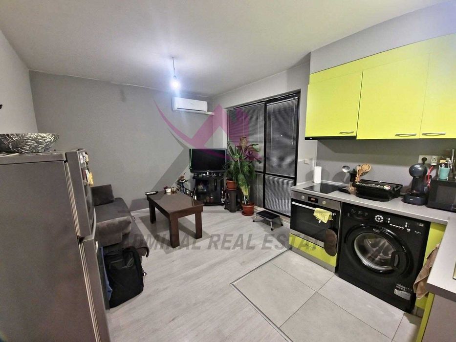 Дава се под наем Двустаен апартамент в Варна, Победа - 40 кв.м за 409 € - Снимка #1