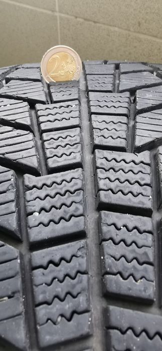 Продавам зимни гуми Gislaved 225/40/18.