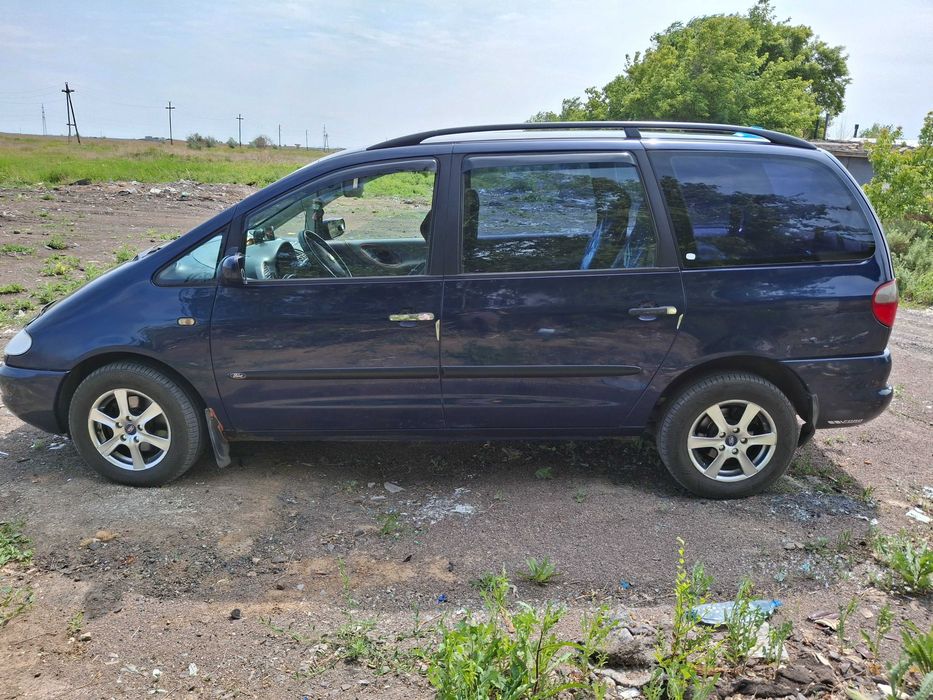 минивэн Ford Galaxy