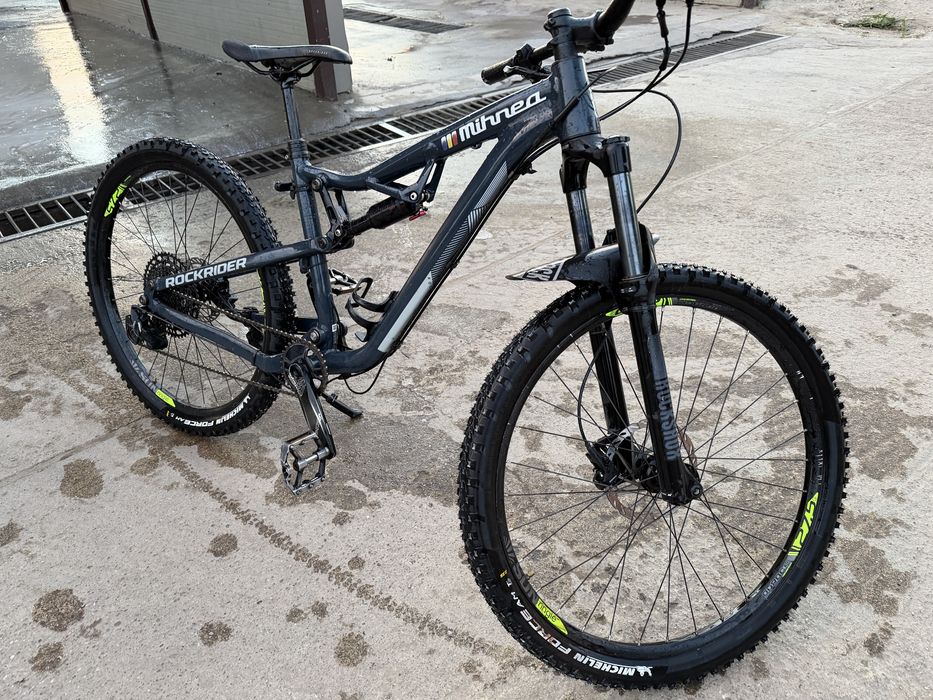 Vand bicicleta mountain bike Rockrider AM50S impecabil folosit ocazional