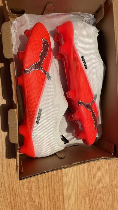 Ghete de fotbal Puma Ultra Nitro 7 Laceless
