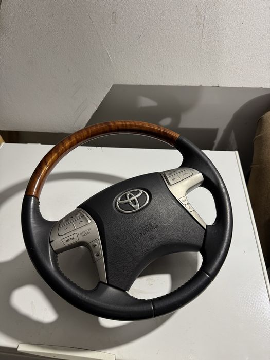 Руль камри 3.5 европеец 2010