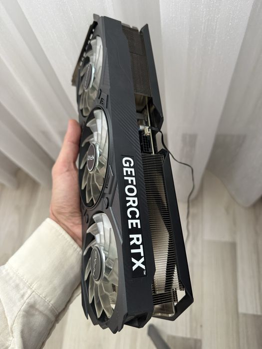Placa video RTX 4070 TI 12gb/192biti gddr6x