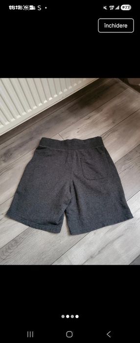 Vand pantaloni scurti