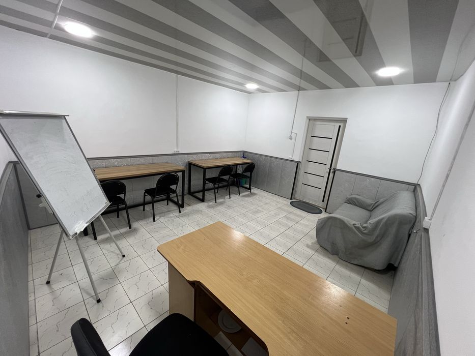 Аренда под офис АкфаМедЛайн, недалеко метроБеруний 20м2 200$ с Мебелью