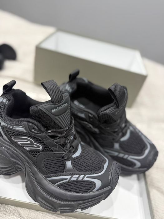 Balenciaga 10xl черные.
