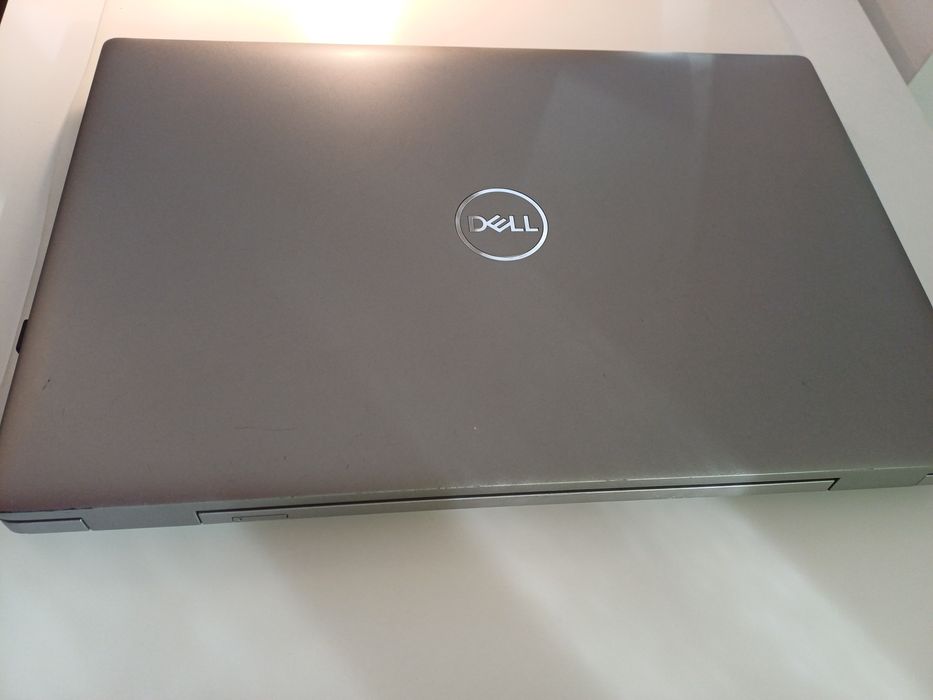 Laptop Business Dell Latitude 5520  i5-1145G7 vPro DDR4 16 GB RAM