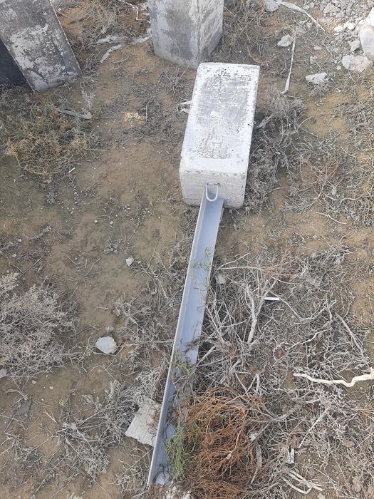 Продаётся бетонные стойки