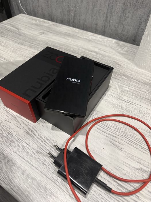 Продаю смартфон Nubia Z60