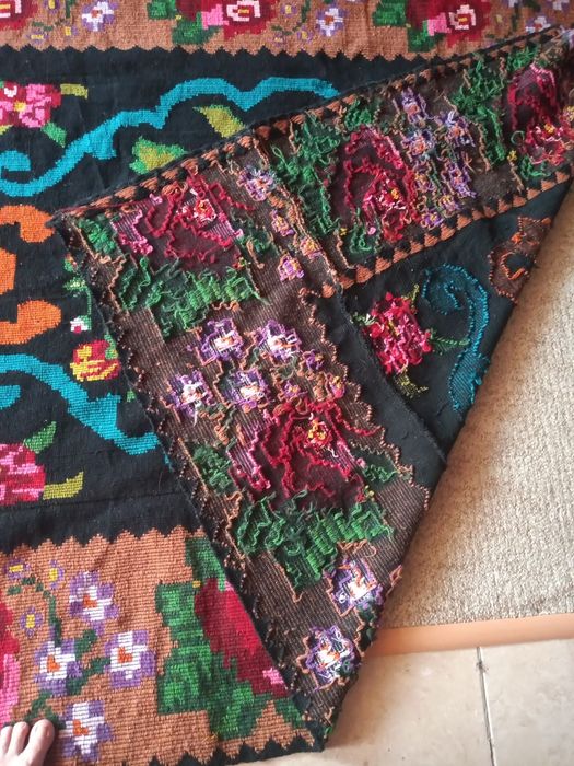 covor peretar lana traditional romanesc