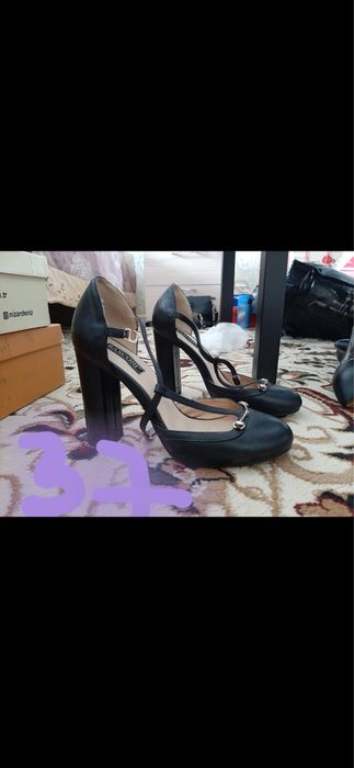 Срочно продаются туфли